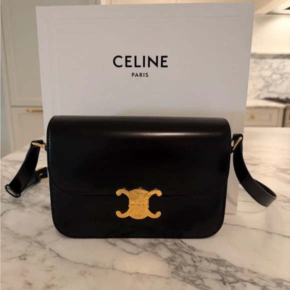 Celine Classique Triomphe bag in Shiny Calfskin with Gold Hardware - Picture 13 of 16